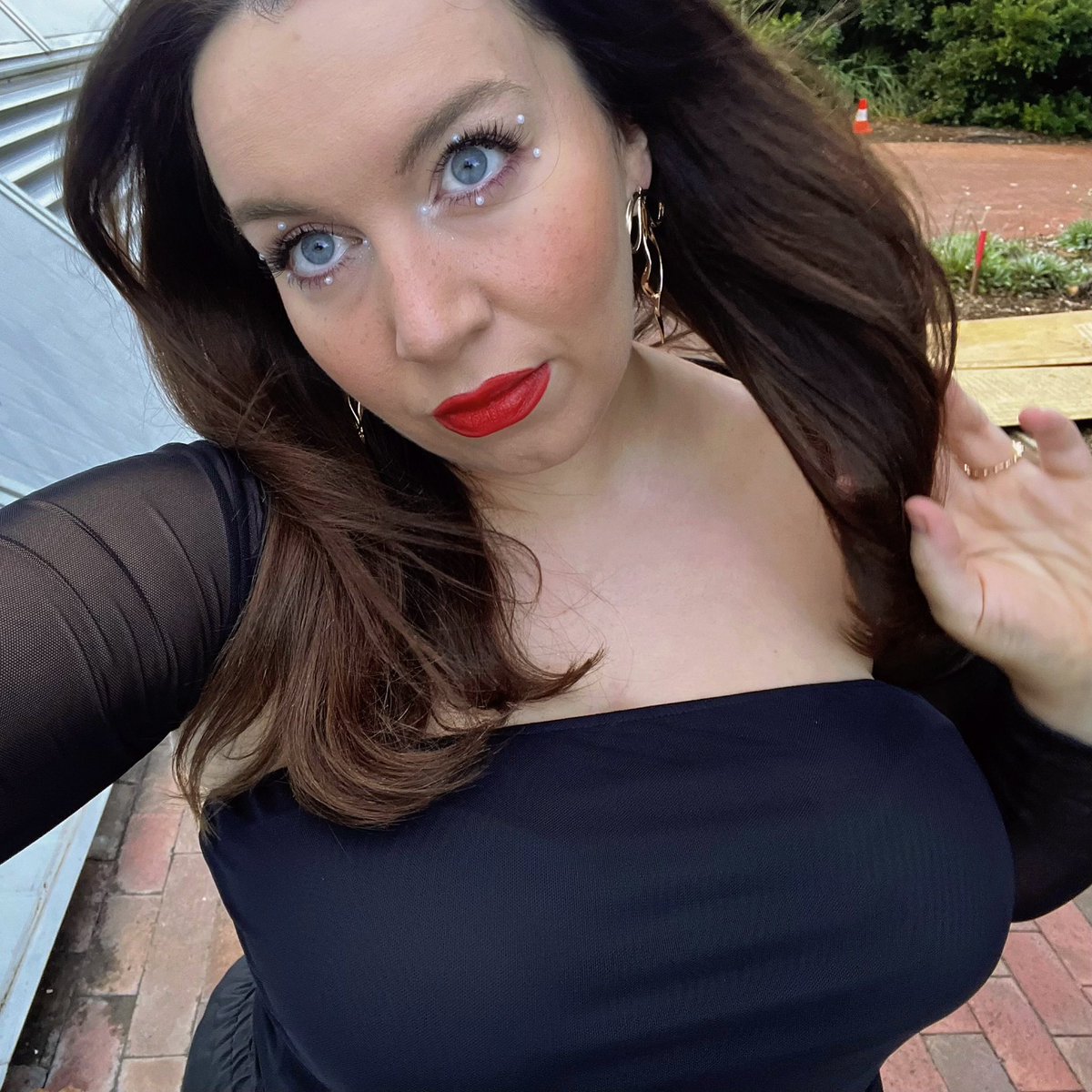 Oop I'm back hi it's been a while 🫣