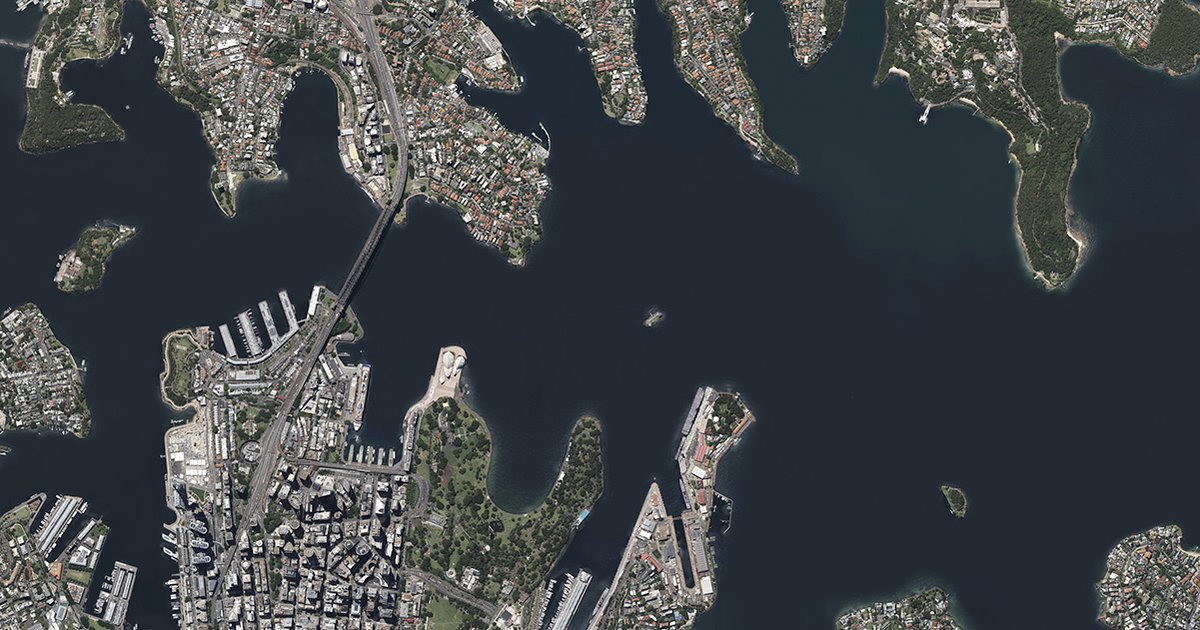Happy World Ocean Day 2024! 🌊To celebrate this special occasion, we are sharing an image of Sydney Harbour, Australia. 🇦🇺 Australia’s busiest waterway is famous for its sparkling waters, hundreds of kilometres of shoreline, &amp; is also vital for the city’s economic development.