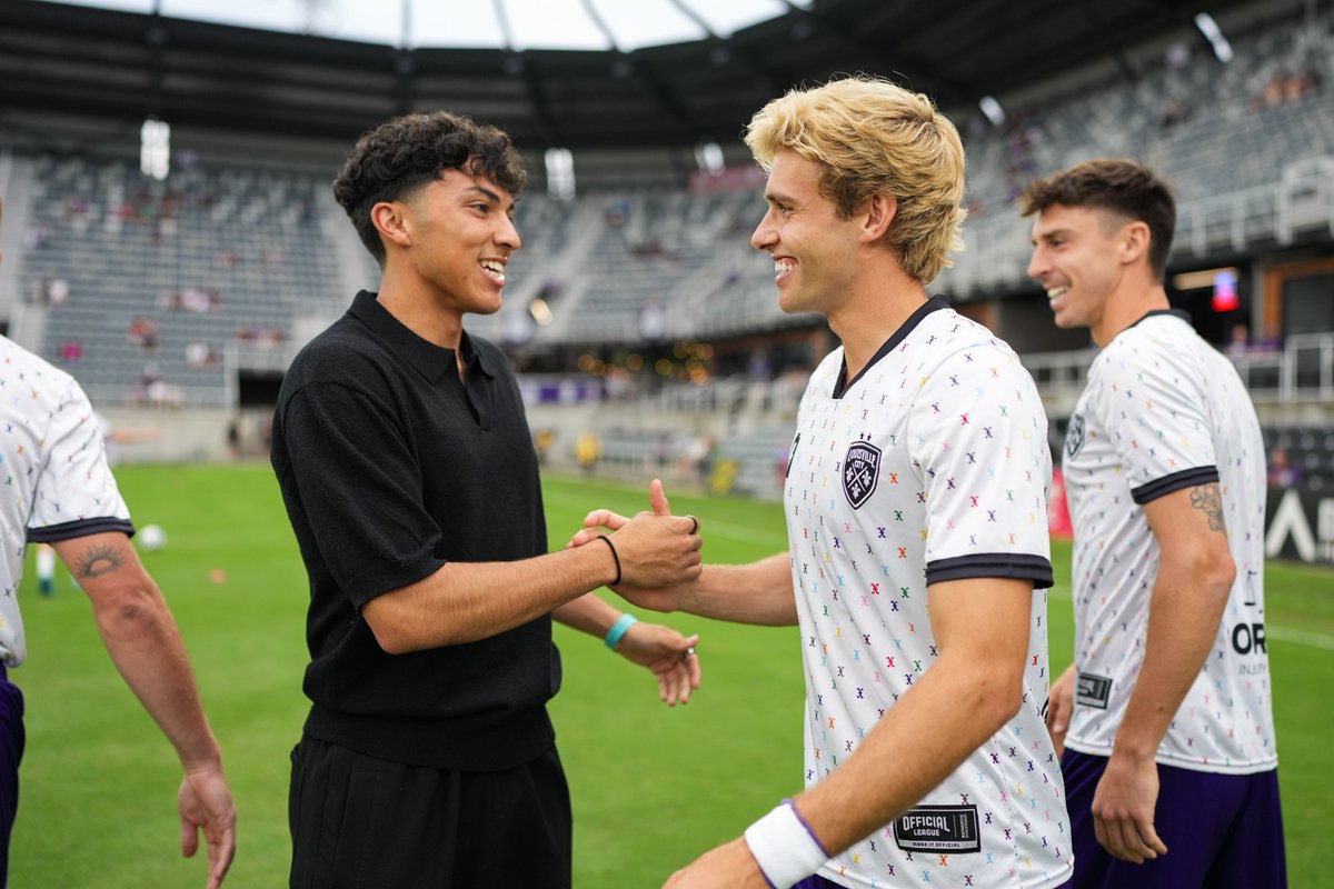 The boys are back 🙌

Great to have <a href="/jonathang_42/">Jonathan Gómez</a>, <a href="/mannyP113/">Manny perez</a> and <a href="/WynderJoshua/">Joshua Wynder</a> in town for tonight’s game!
