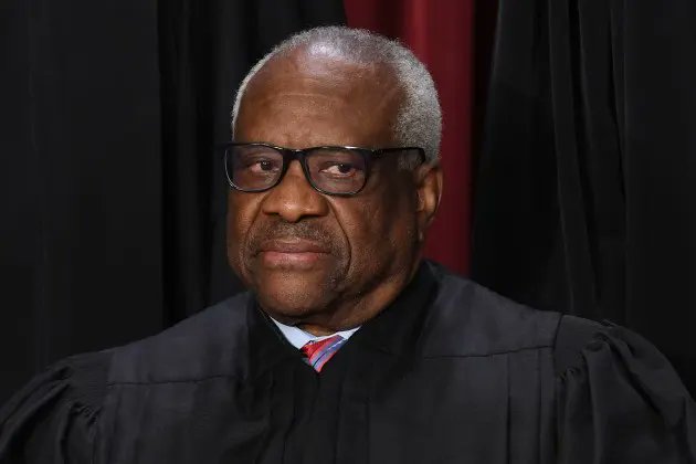 bradmarkowitz's tweet image. Justice #ClarenceThomas says he "inadvertently omitted" to report millions of dollars in gifts from his billionaire buddy #HarlanCrow." Harlan is not the only "Crow" that comes to mind where Thomas is concerned.