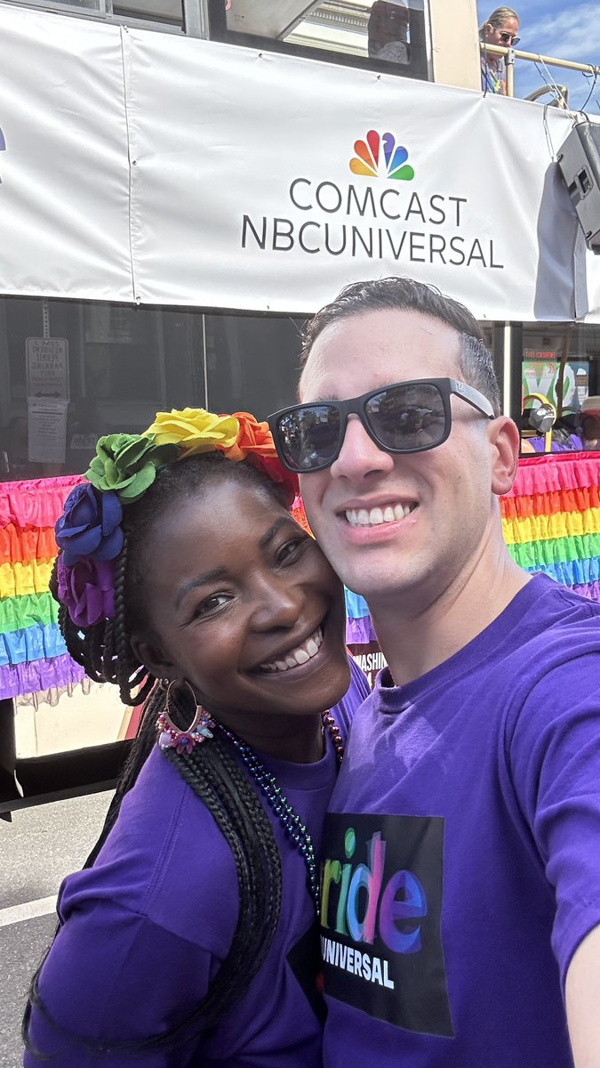 JoeMartinezTV's tweet photo. ๐ณ๏ธโ๐ We had fun @CapitalPrideDC #PrideDC #DCPride we even saw @wmataGM @nbcwashington @Telemundo44 https://t.co/GKCWRubiBt