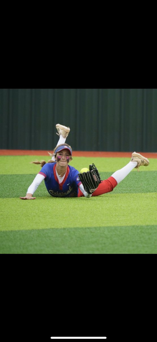 karleelsmith21's tweet photo. Thank you Moore softball for the best 4 years of my life. Thank you to Coach Riley, Coach Peeler and Coach Rathbun for pushing me to my best and always believing in me. Today was officially the last time to wear a Moore jersey and number 21. Now on to Roger’s State!! Go Hillcats! https://t.co/T2533aqCmQ