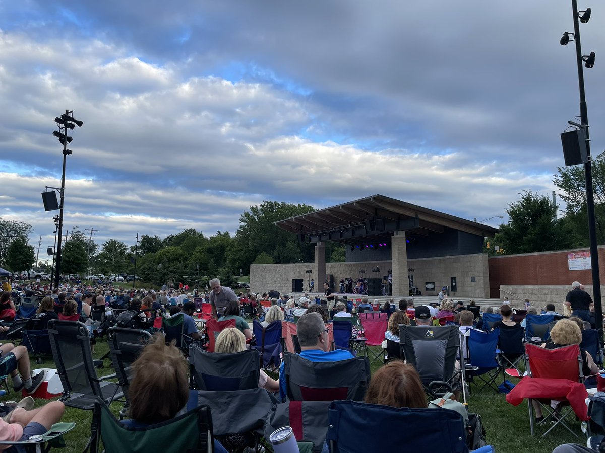 Beautiful night out in Noblesville for The Eagles Project.