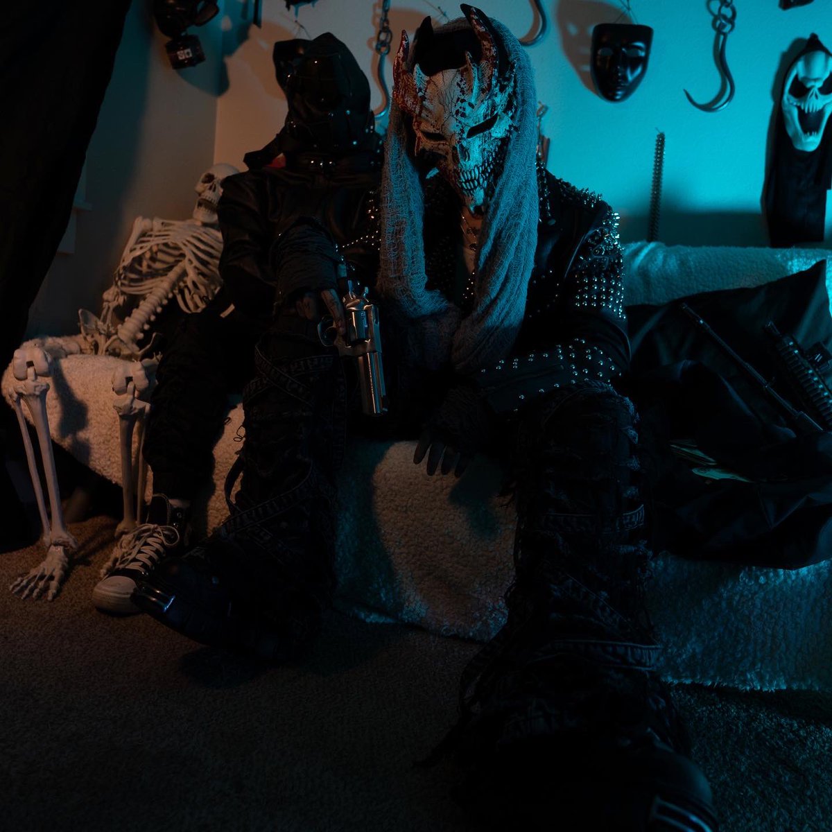 Witchouse40k's tweet photo. ✖️I N  C A S E  O F  F L I E S , B U R N  A L L  R E M A I N S✖️

⛓️”BAPHOMET” w/ @grimsalvo (prod. @33marrow)
⛓️TRACK 1/12
⛓️6/13/24 • ONE WEEK AWAY

HAUNTING BEGINS SOON FAMILY, ALONE WE DECAY TOGETHER WE SWARM https://t.co/wrkFVKDf5U
