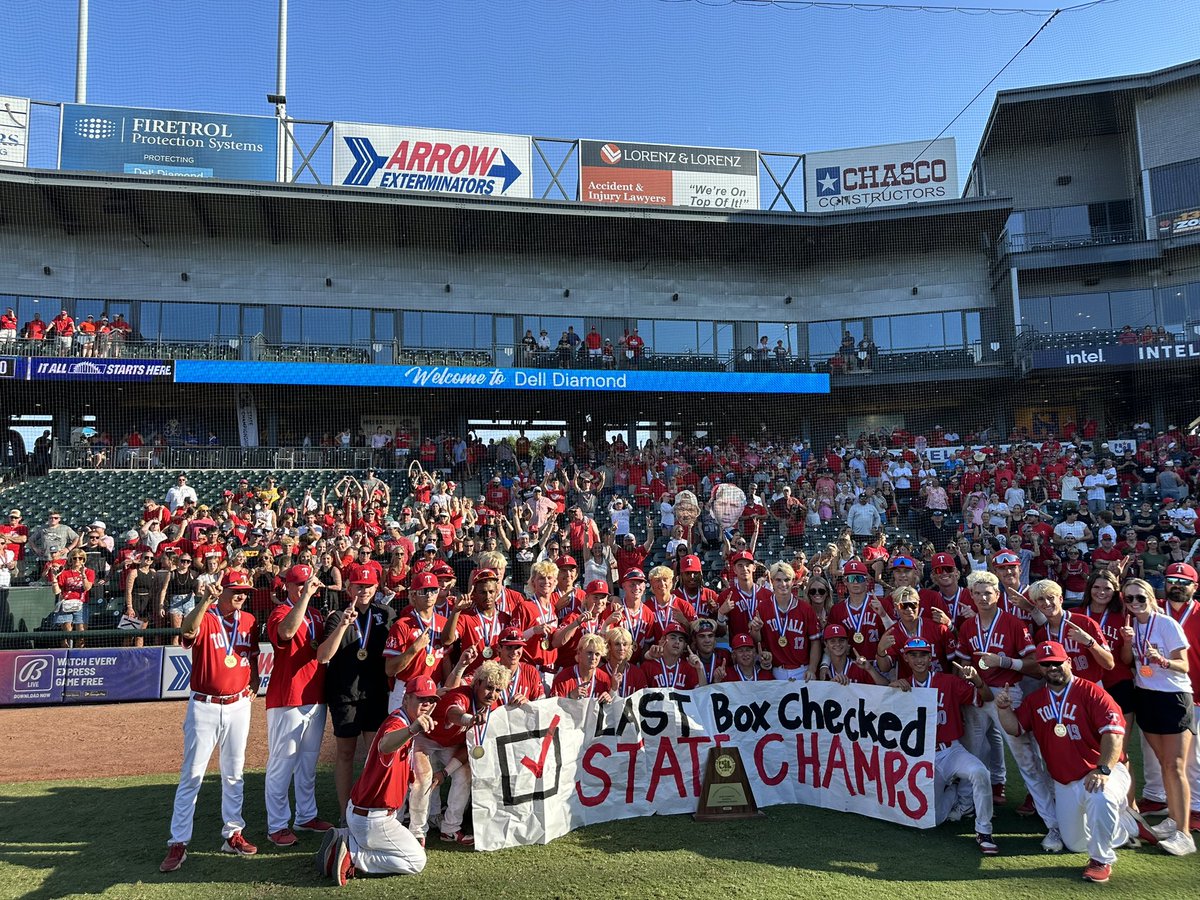 stevengut1errez's tweet photo. So proud of these @tomball_bsball Cougars! What an amazing season and perfect playoff run. Thank you, players, coaches, staff, parents and our incredible Tomball community for your support all season!! #StateChamps #DestinationExcellence https://t.co/LTyLTJP5bP