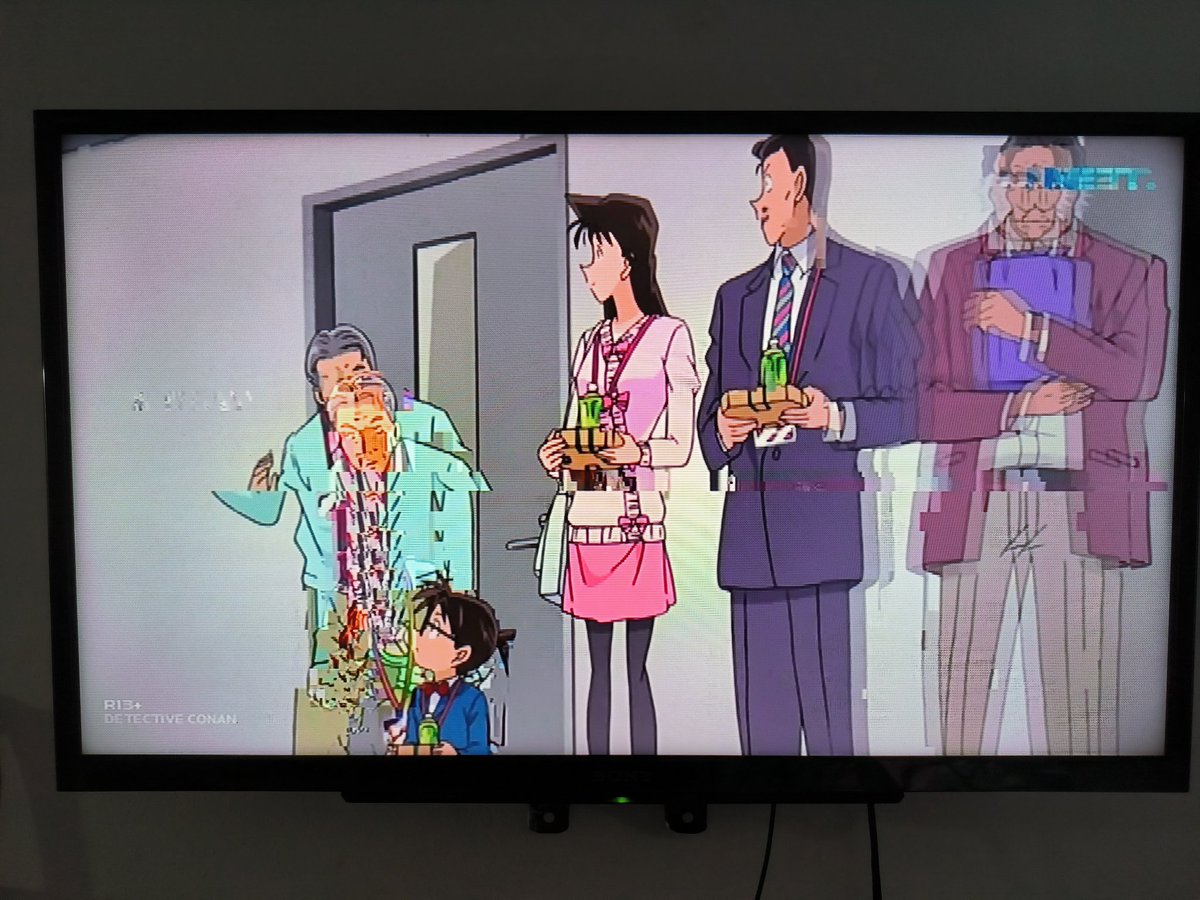 rubenwisanggen1's tweet image. Thx @netmediatama yg slalu bikin nostalgia ke masa kecil. Tp ini nostalgianya ke bulan kmrn aja, alias episodenya diulang2 trus mpek pgn ngebanting nih TV. Niat weekend cari hiburan mlh emosi liat episode diulang2 trussss #detectivconan #nettv #netmediatama