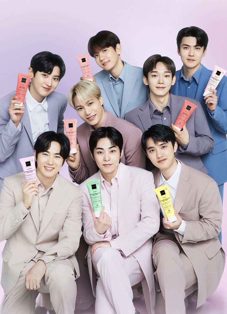 اسکارلت یه جوری از اکسو عکس گرفته که سال ها اپدیت بده😂😂
<a href="/weareoneEXO/">EXO</a> #EXO