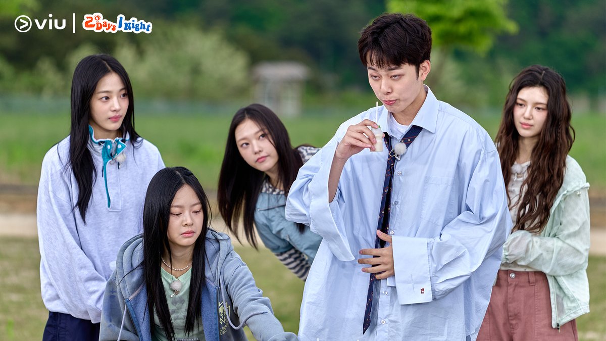 #NewJeans's episode on #2Days1Night in Korea is airing tonight! 😍 Bunnies 🐰, excited to know what happened? Catch it for FREE on Viu with Eng subs, 𝙀𝙏𝘼 on Viu: Tomorrow, 10 Jun (Mon) 🔥