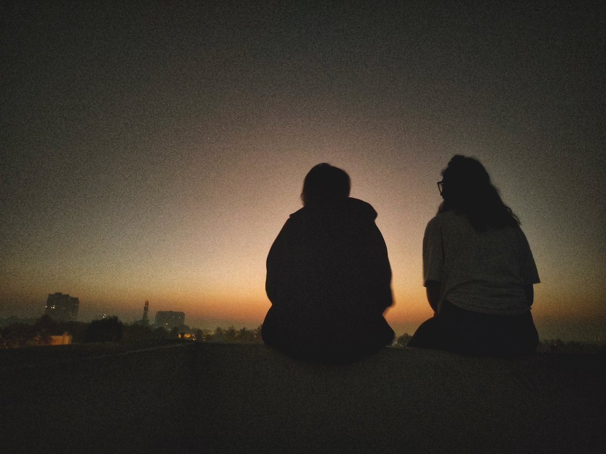 anifanks's tweet photo. Some photos from my gallery
@nothing phone 1 gets some good shots
Waiting  @zerocam_app for android to showcase my point and shoot skills 😜
#nothing #photography #nightlight https://t.co/L4ZCjppWSg