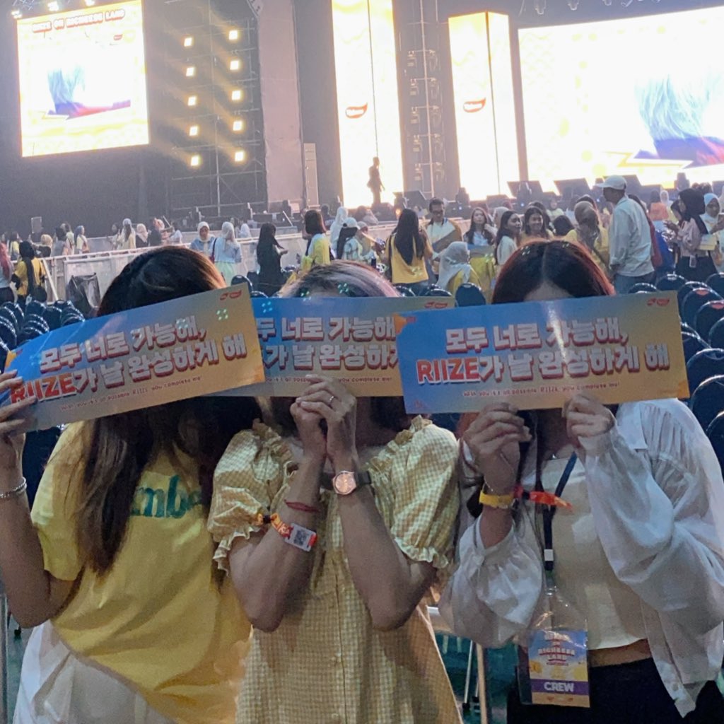 yedamissu's tweet photo. @Sungminesu @haeodele 😋 https://t.co/j7cLoR9foT