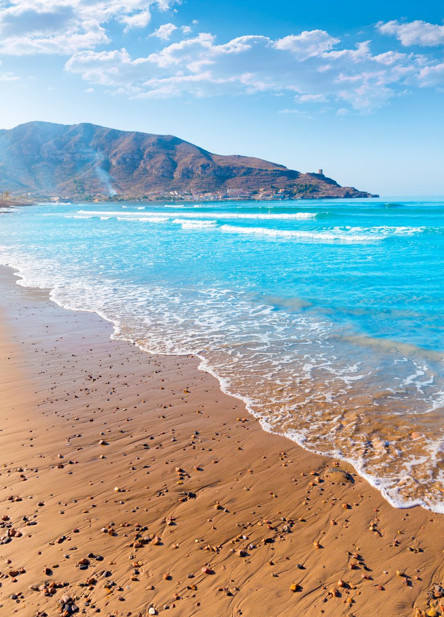 Today, Spain celebrates the Region of Murcia.

"Europe's Orchard" — known for its Warm Coast, cuisine, and historic past.

A look into one of the most underrated areas of the country:

(a 🧵)