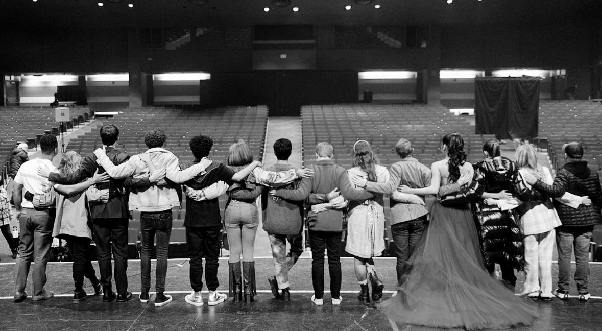 theserieshsm's tweet photo. 10 months since family left us high and dry. 💔 https://t.co/0rAcUOPIKA