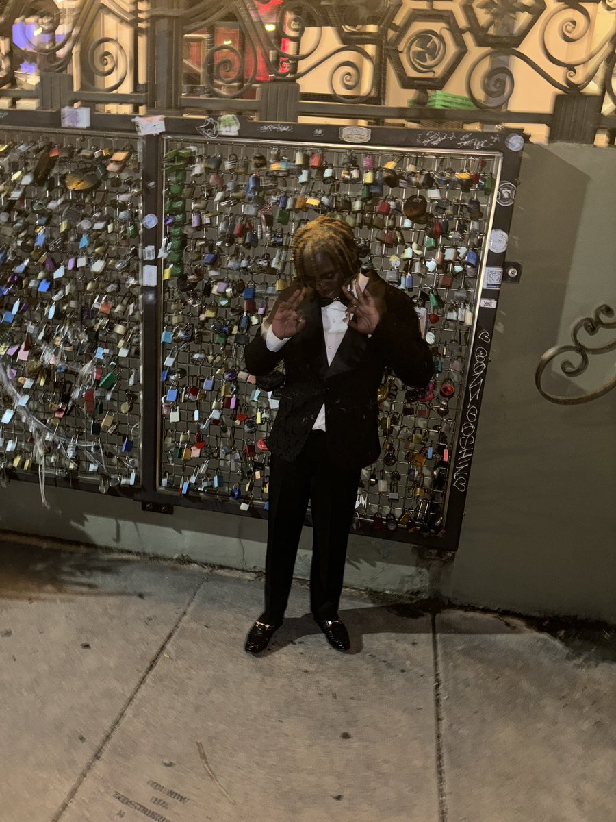 qadspamzz's tweet photo. did i eat cousins??
#prom #prom2024 #prom2k24 #philly https://t.co/bYQ5PofE3F