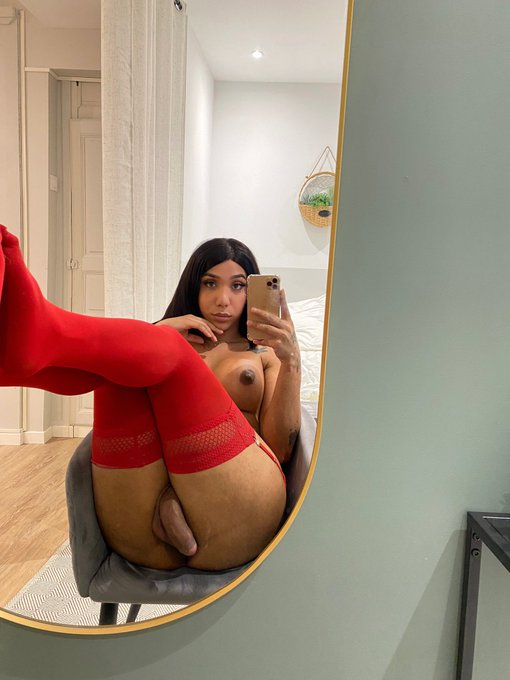 Como te gusta mas 😏😈 parado o dormido🍆🔥 https://t.co/g4HNz3Ns1J