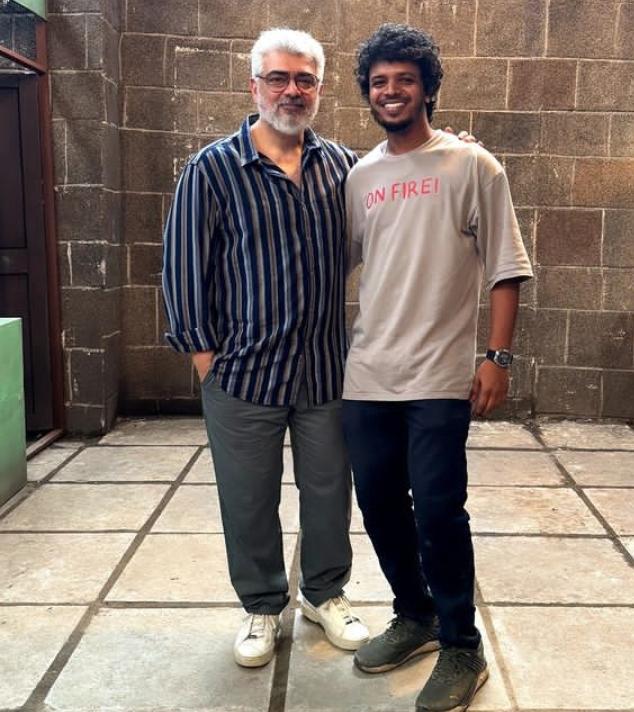 tn_ajith's tweet photo. Ajithkumar sir with Dancers 🕺

#GoodBadUgly 🔥 https://t.co/Pm5P3gklHJ