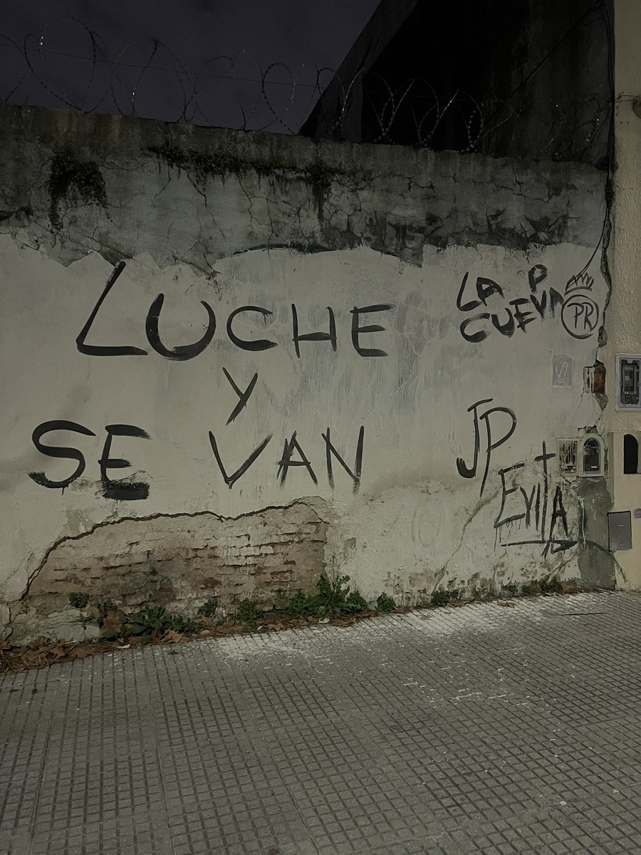 malepichot's tweet photo. Mi barrio ❤️ https://t.co/zKFjEcT4tj