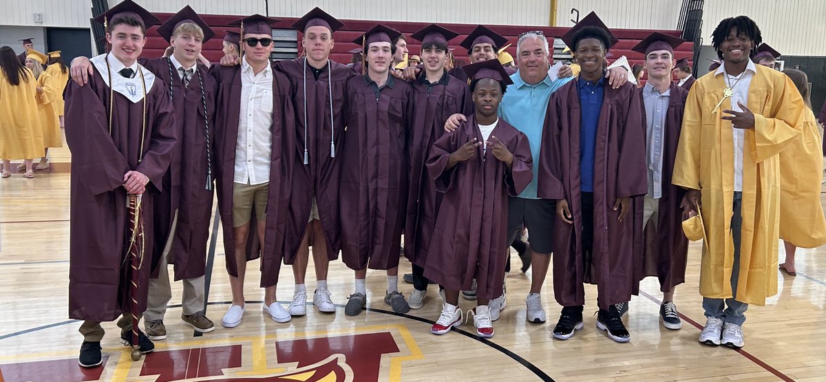 It’s a wrap!! Congrats to the Class of 2024 #LastDance #FAMILY @wildcatnationAD