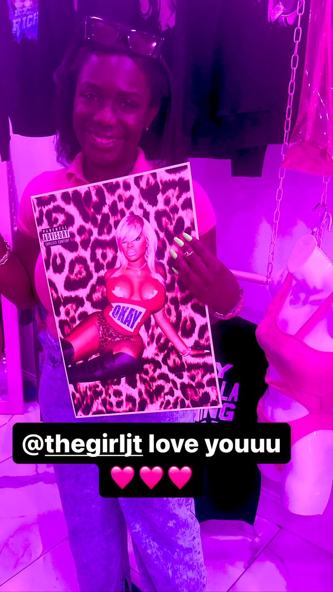_Ready4TheWorld's tweet photo. @ThegirlJT you know I had to drive out from Winston Salem, NC to Greensboro, NC to support you boo. Yall see my @lorvae and JT collab shades?! I loveeee you! π©·#Juvie #OkayJT #CityCinderellaComing #CityCinderallaComingSoon https://t.co/hsjjp0itMF