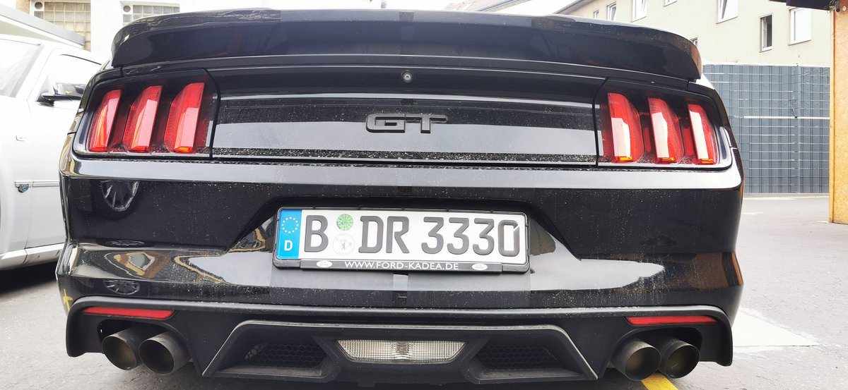 hakantaskoyantc's tweet photo. #ford #mustang #fordmustang 
#carwrapping #folierung #carstyling #hakantaskoyantc #berlin #cardesigned #cardesign #cardesigner #tuning #tuningcar #farbenoo #scheibentönung #karosserie #instandtsetzung #felgen #felgenreparatur uvm https://t.co/6AldUK5MiO