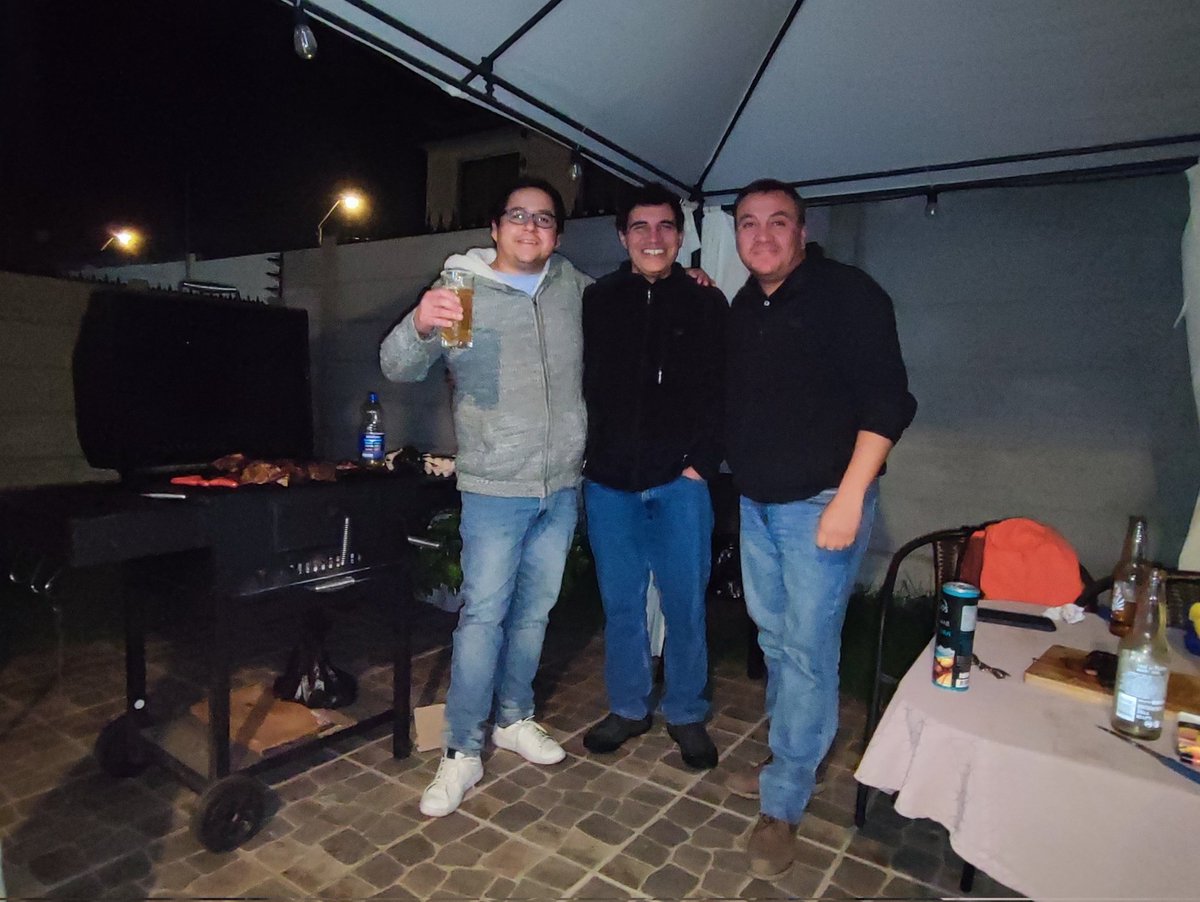 donfrivola's tweet photo. Lo que queda de Combarbalá 🍻
Asadosky https://t.co/42fdQDVuh3