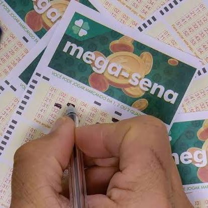 choquei's tweet photo. 🚨AGORA: Aposta da Mega-Sena de Ponta Grossa, no Paraná, acerta as seis dezenas e leva sozinha o prêmio de R$ 114 milhões.

Os números sorteados foram: 21 - 27 - 35 - 48 - 59 - 60. https://t.co/IAHbZiQcKP