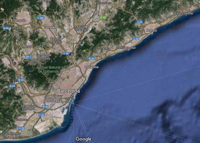 Alvi_Books's tweet photo. Cuando el franquismo decidió que Madrid absorbiera decenas de municipios adyacentes para que superara a Barcelona en población, algo que en los años 30 no sucedía, dejó a la capital catalana en sus ‘murallas’ de los 100 kilómetros cuadrados, sin posibilidad de expansión. https://t.co/KTrMkeH6Tk