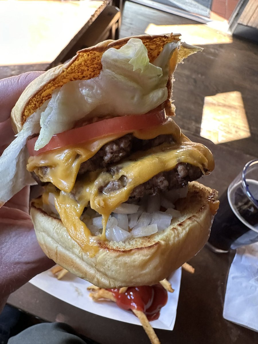 OPEN UP SAY AHHH. Double cheeseburger. Sea Witch Tavern. Brooklyn, NY. ❤️❤️❤️❤️