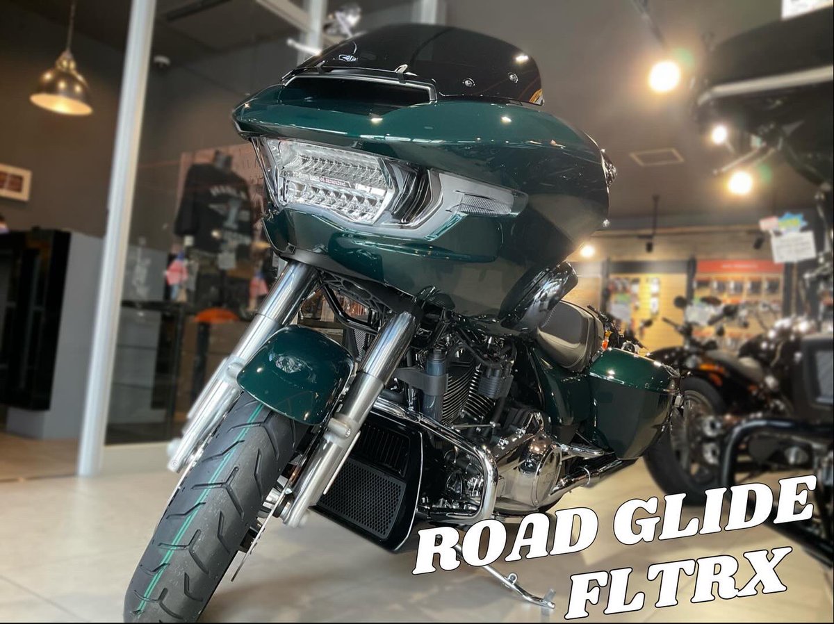 hd_owarikiyosu's tweet photo. 🆕
2024 ROAD GLIDE入荷💥
【FLTRX】
color: 🟢Alpines Green
【車両本体価格】
¥3,798,300
渋〜い緑色が入ってきました💚
渋〜い男性がめちゃくちゃ似合うバイク😎🏍️
ぜひ店頭に見に来てください💫💚
お待ちしております!
#ロードグライド
#roadglide
#FLTRX
#アルパイングリーン
#2024model https://t.co/1HIA3LrJlh