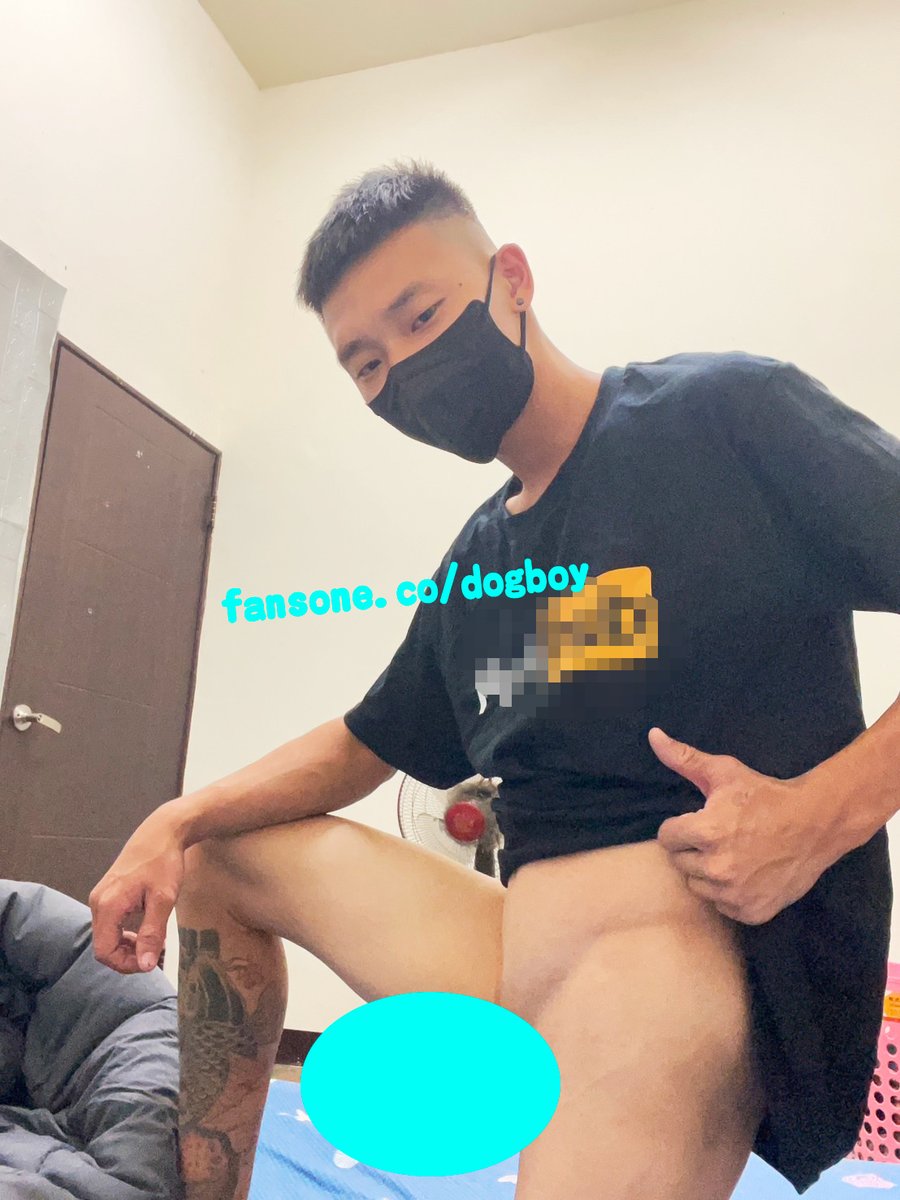 天氣又熱起來了♨️
fansone.co/dogboy

#直男 #男優 #台灣男優 #巨根直男 #台客 #加九 #刺青直男