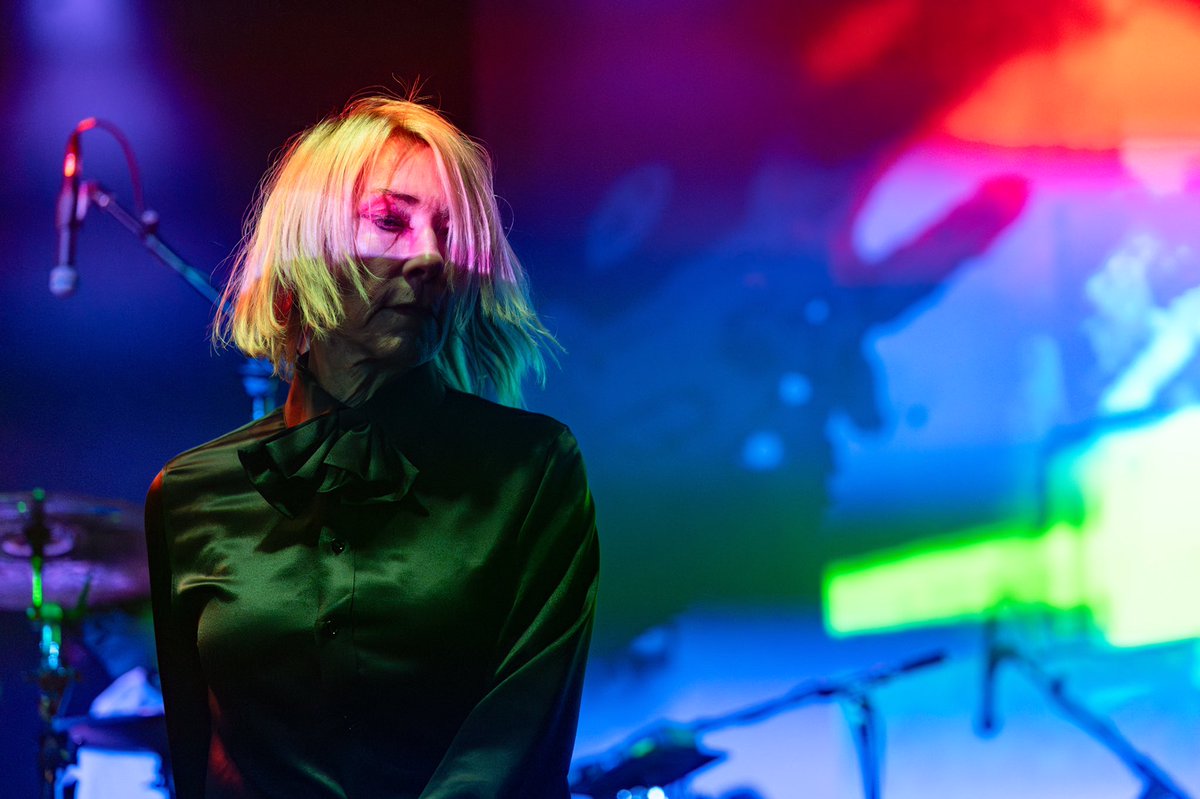 fantailmedia's tweet photo. A little more of @KimletGordon, from last night’s beautifully sold out show @FineLineMPLS; photos for @FirstAvenue. #livemusicphotography #kimgordon #FineLineMpls #Minneapolis #soldoutshow https://t.co/h5Ek30ARjJ