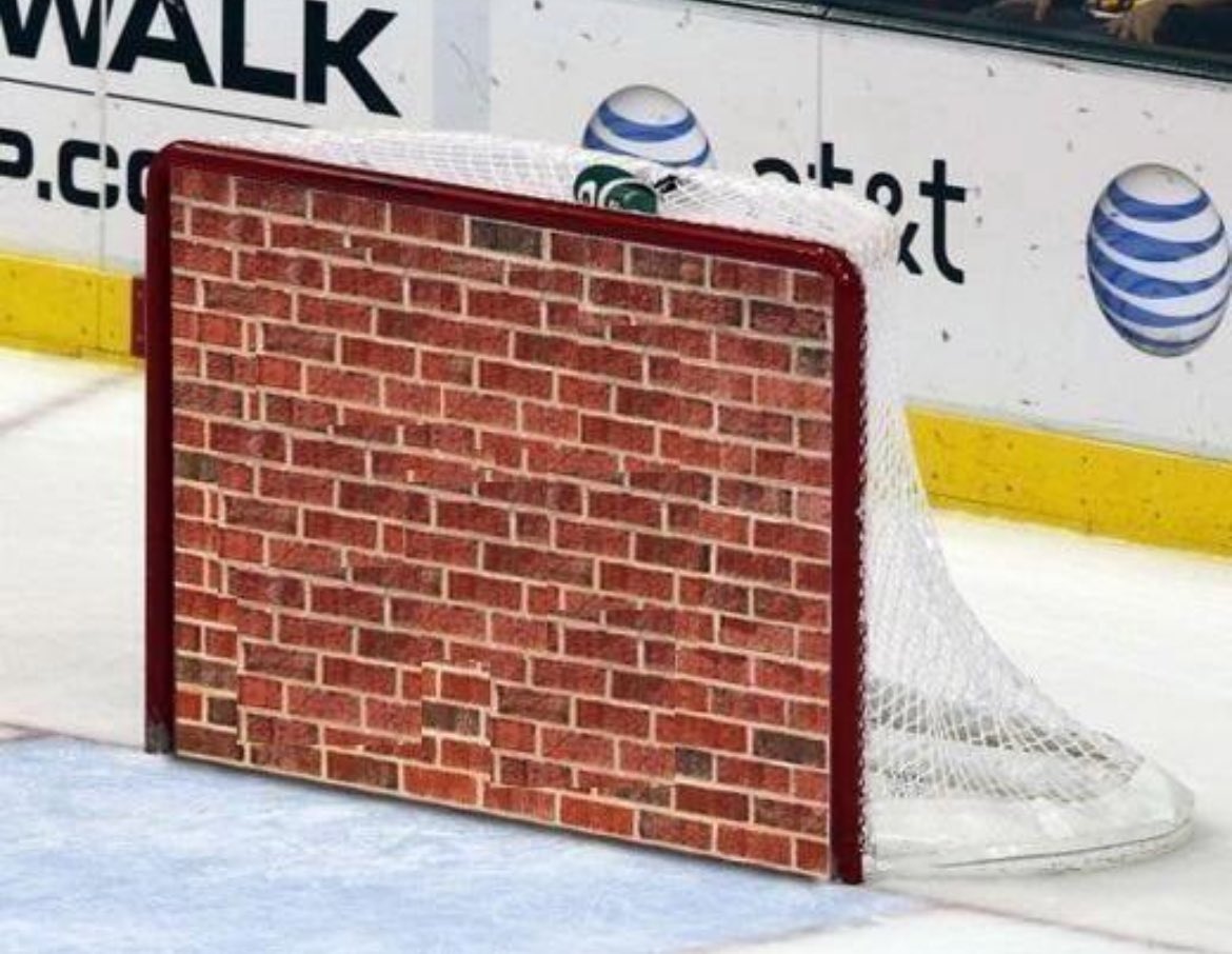 BettorDaysAhead's tweet photo. Sergei Bobrovsky refusing to come off the ice for the second intermission…. #TimeToHunt https://t.co/kG0XMc1ahx