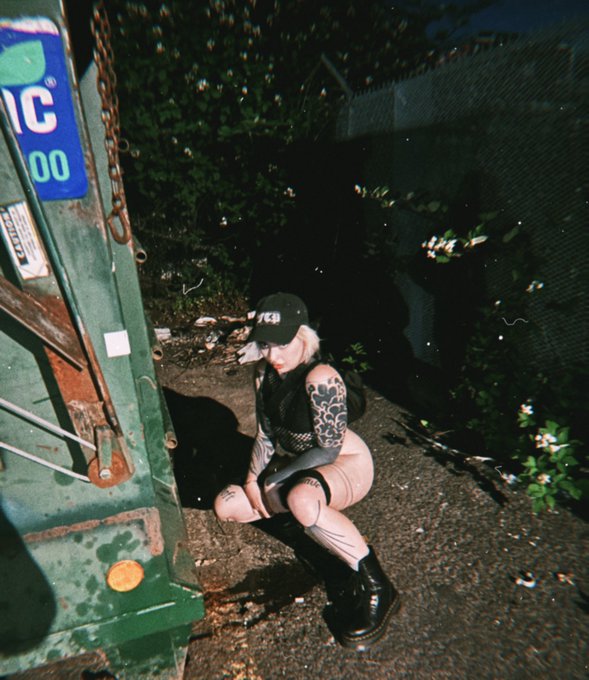 Go piss boy https://t.co/l7DJM6ceUl