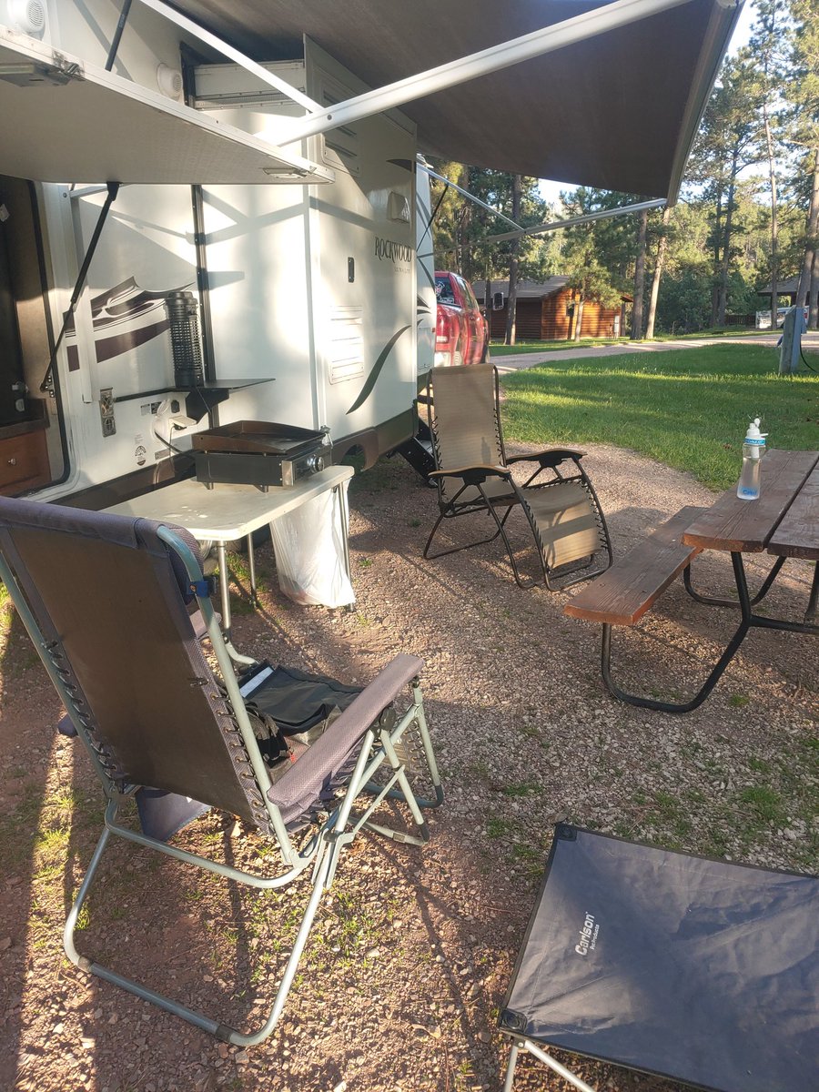 ArrivalBbq's tweet photo. My kitchen for the week https://t.co/aNrXVmzEW1