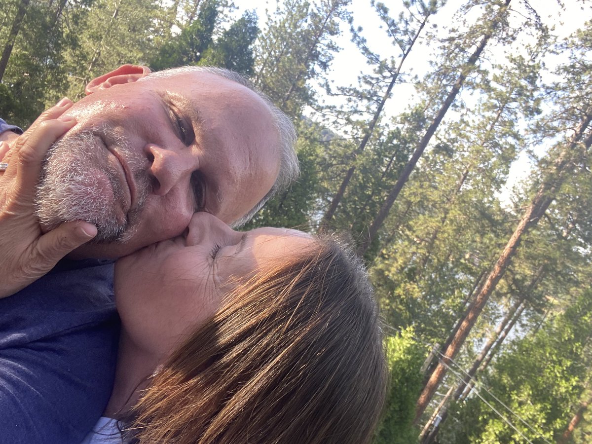 karen robman tweet media