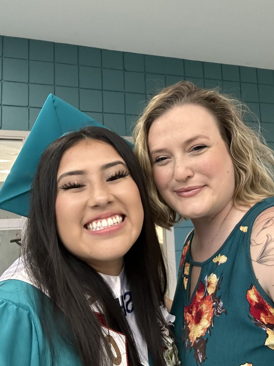 PennyLaneTeach's tweet photo. Another graduation in the books!! 🎓I am so proud of the Class of 2024. ❤️There is nothing better than being a Seahawk! 🩵💛💙 You will move mountains! https://t.co/E1JTWUS8KK