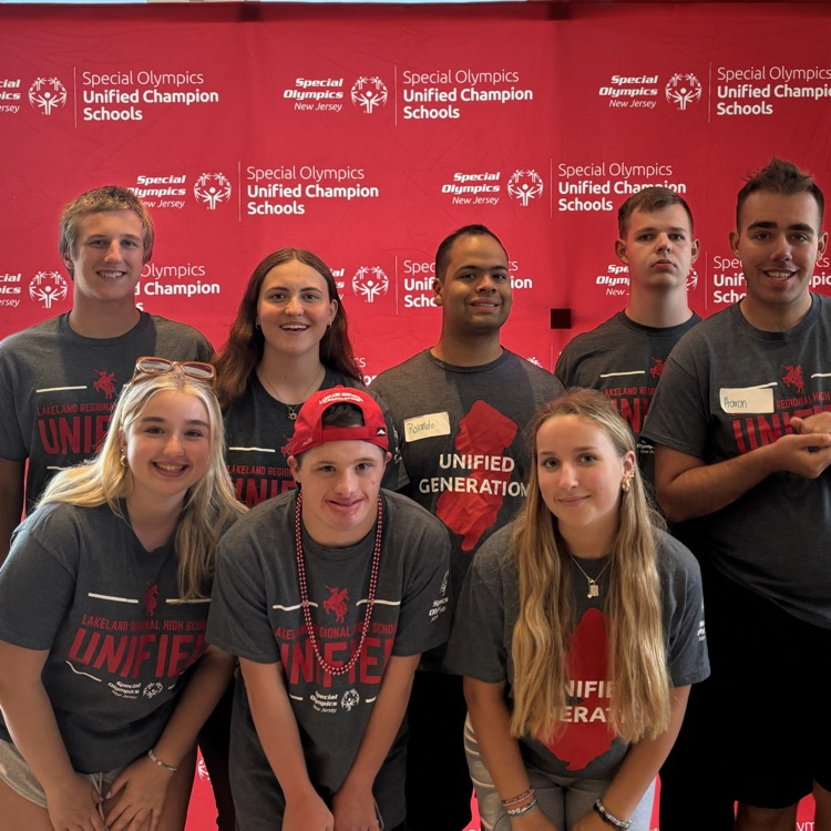 LRHSNJ's tweet photo. Our Unified club members made a fantastic presentation about the successful year the Lancers had creating an inclusive High School. The Youth Summit was a great day of exchanging ideas! #UnifiedNJ #SONJ https://t.co/2UU8jpzKhW