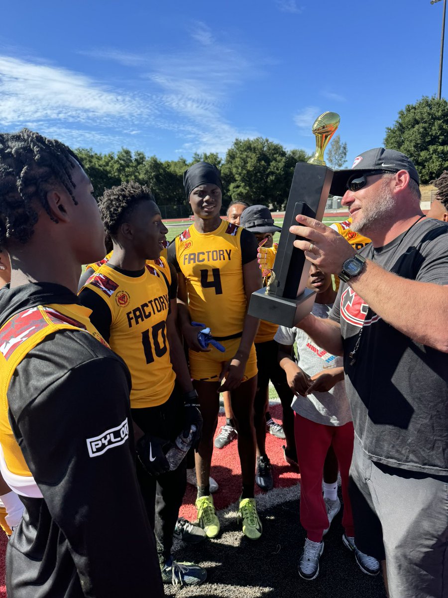 CoachCrocky's tweet photo. Headed back to Stockton with some hardware ๐. Thanks @OwlFootball_ @BrandonYounger for putting on such a great tournament. #StocktonBoyzz #EdisonHigh #EHouse #Champs https://t.co/zCKBDFwpV9
