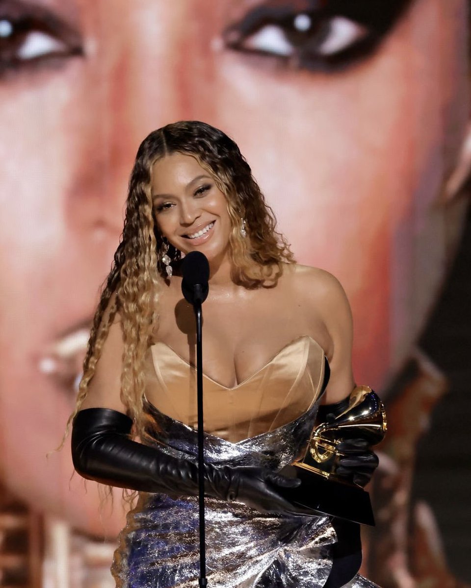 cheche 𐚁 tweet media