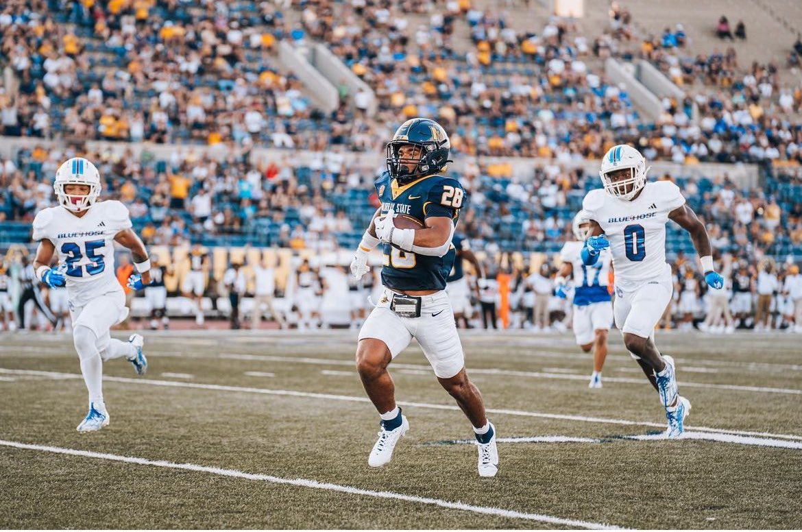 After a great camp I’m blessed to be able to receive my first offer from <a href="/racersfootball/">Murray State Football</a> ❗️🔵🟡 <a href="/CoachNWilliams9/">Coach Nick Williams</a> <a href="/WrightJody/">Jody Wright</a> <a href="/NolandZeb/">Zeb Noland</a> <a href="/APHatchellMHS/">Stephen Hatchell</a> <a href="/CoachVert/">Coach Lavar Neal</a> <a href="/AustinSchaffer2/">Austin Schaffer</a>