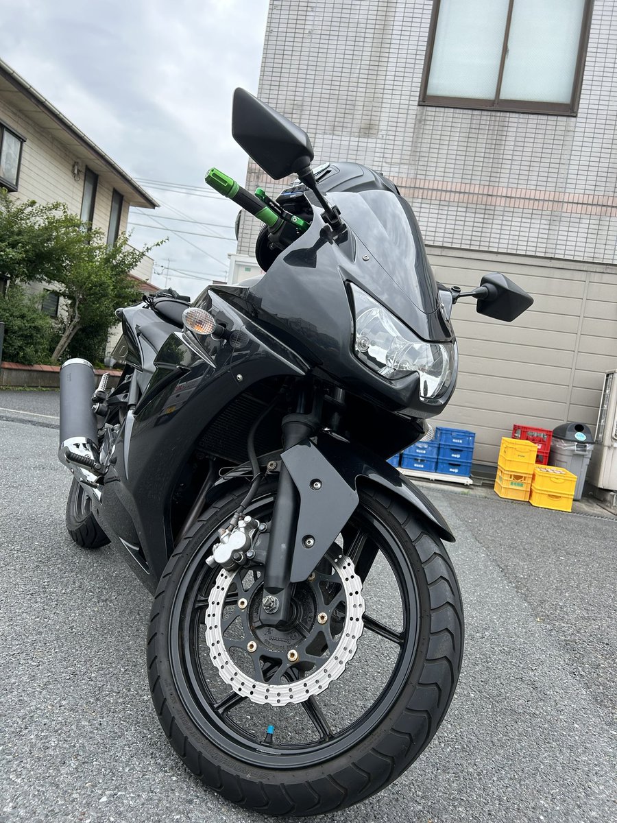 toramille's tweet photo. フロントサスのオーバーホール、タイヤ交換、リアサス交換したい。
フルエキとは言わないが、スリップオンの交換したい。 https://t.co/SAVnA3eXV7