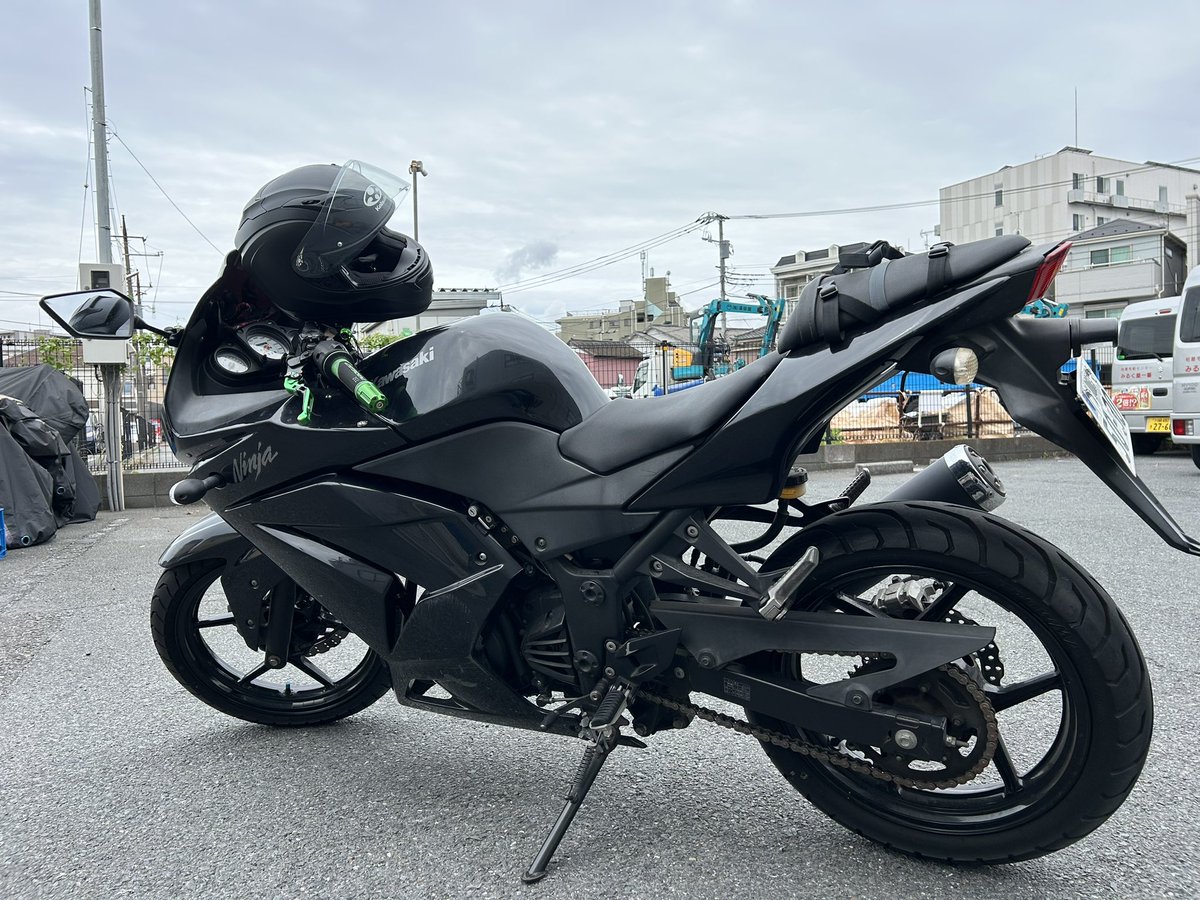toramille's tweet photo. フロントサスのオーバーホール、タイヤ交換、リアサス交換したい。
フルエキとは言わないが、スリップオンの交換したい。 https://t.co/SAVnA3eXV7