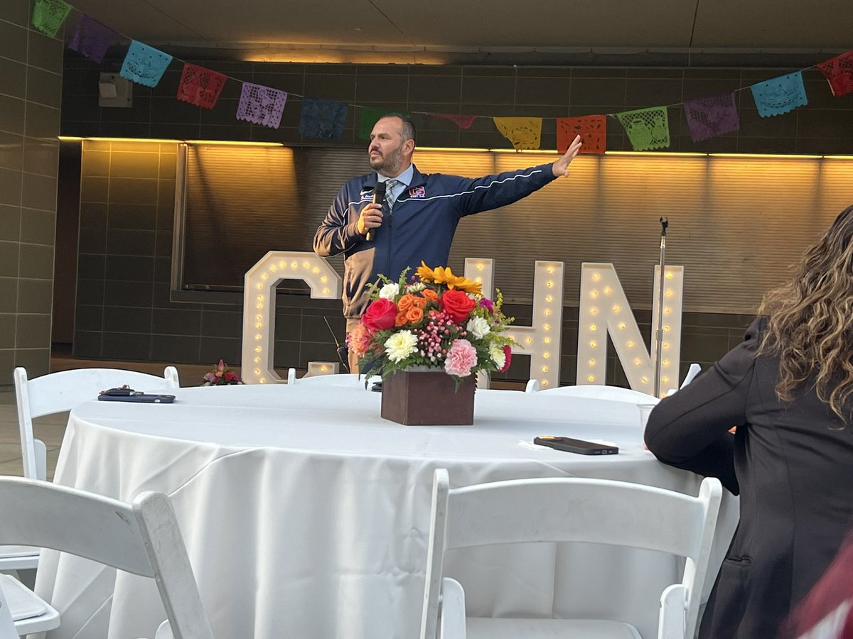 MsSmall2016's tweet image. This music melts my ❤️. 
#GarfieldHighSchool rolled out the red carpet for a top tier welcome &amp;amp; experience for @CahnFellowship &amp;amp; #Transformative21 ~ forever a learner. ⭐️🙌🏾❤️ @jbland100 @apsupdate @IBinAPS @wardellhunterED @MorrisBrandonES