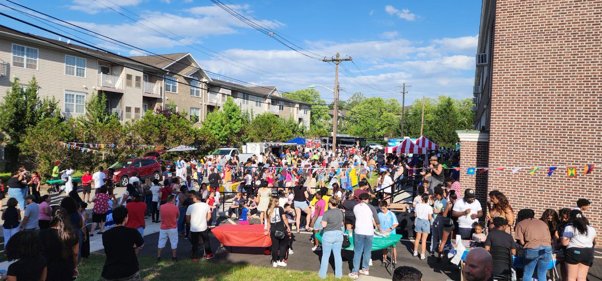 Susan Dilollo (@susandilollo) on Twitter photo <a href="/FES_Rahway/">Franklin Elementary School</a> What a great event! Our Multicultural event was again a success! #franklinschoolrocks <a href="/FES_Rahway/">Franklin Elementary School</a> What a great event! Our Multicultural event was again a success! #franklinschoolrocks
