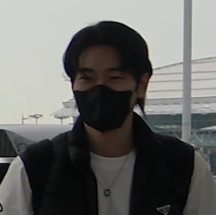 남친이랑 놀러갔을 때                       친구랑 놀러갔을 때