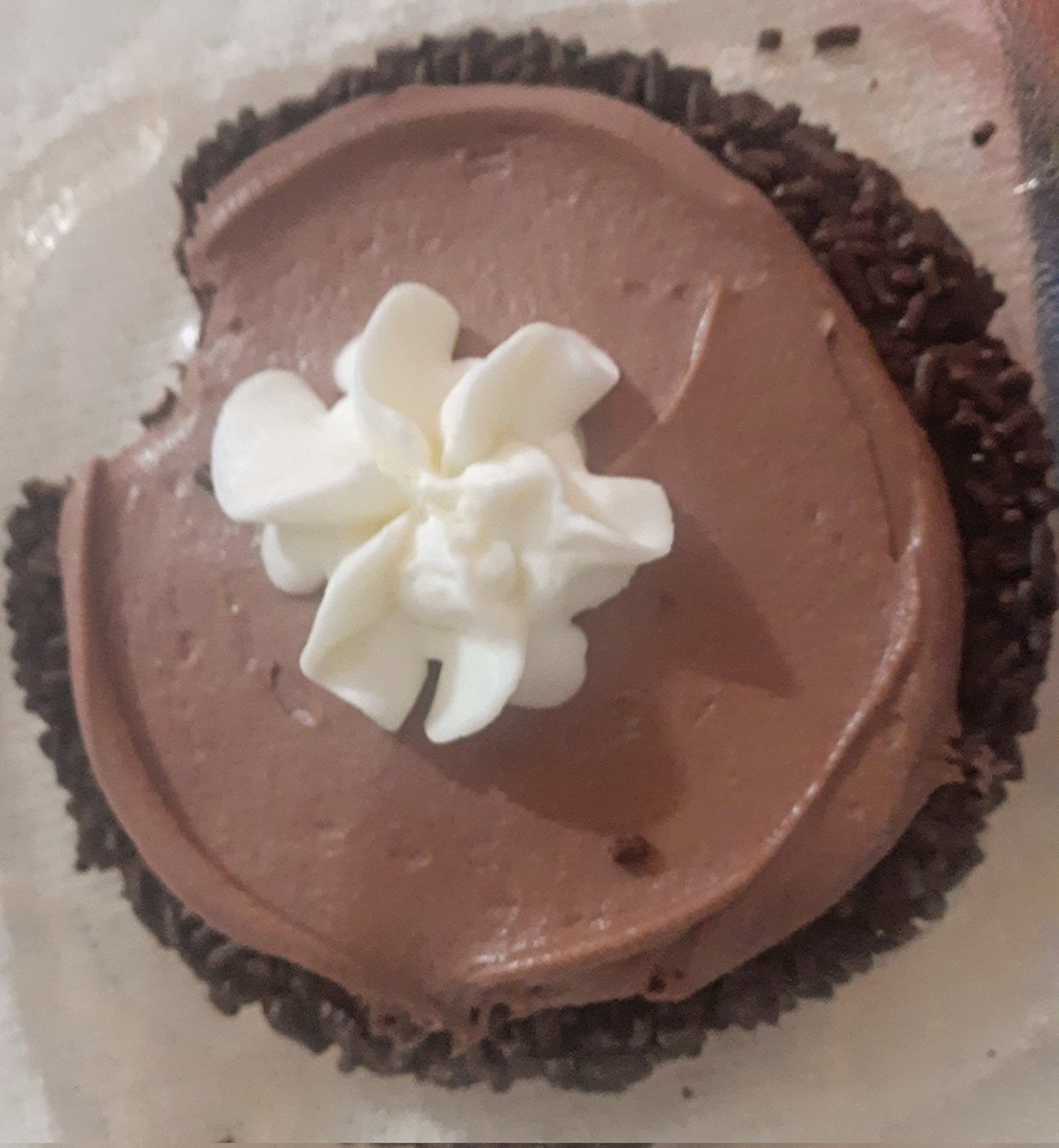 p5rosie's tweet photo. @CrumblCookies So good, I had to take a bite before taking pic https://t.co/rro7RNpNsM