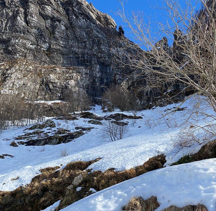 benmarco22's tweet photo. Finding peace and beauty in every step taken on the trails 🌲 #hikingadventures https://t.co/xbwVgjkYCs