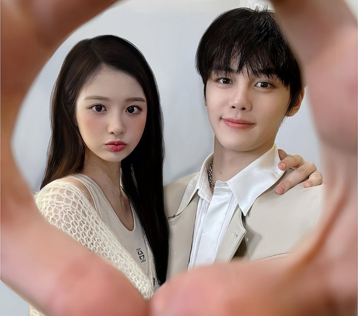 vincastages's tweet photo. 💌 🎀🖇
This is your gift, #ddeolbin. Hope you like it 💗🤗 https://t.co/UyIYAvp0yB