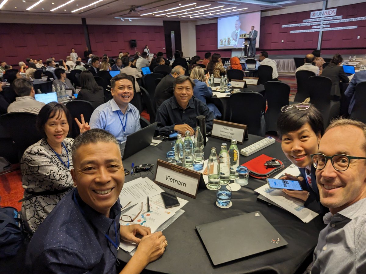 Team Vietnam stands ready to strengthen #HIVprevention programming in country, every day of the week. Good morning from the Regional HIV Prevention meeting in Bangkok.
