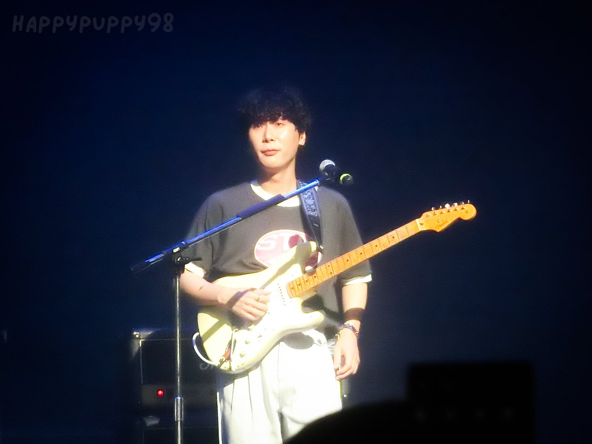 happypuppy98's tweet image. 🤍 24.06.08 MPMG MUSIC FESTIVAL : VISION BANGKOK
#MPMG #MPMGMUSIC #VISION #VISIONBANGKOK
#LACUNA #라쿠나 #오이삭 #장경민 #김호 #정미혁