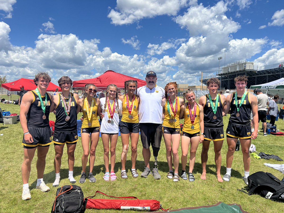 CoachHalder's tweet photo. Sprint crew had quite the day at state!  3 school records in the relays for the girls 4x1 48.69 4th 4x2 1:42.50 4th 4x4 3:59.61 2nd. Boys school record 4x4 3:25.79 5th.  Gotta keep feeding them cats!!  #eatthecaptain #jumpintheboat #alwaysontheattack @pntrack https://t.co/nLo99tEuin